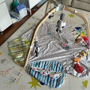 Interactive Baby Play Gym with Hanging Toys